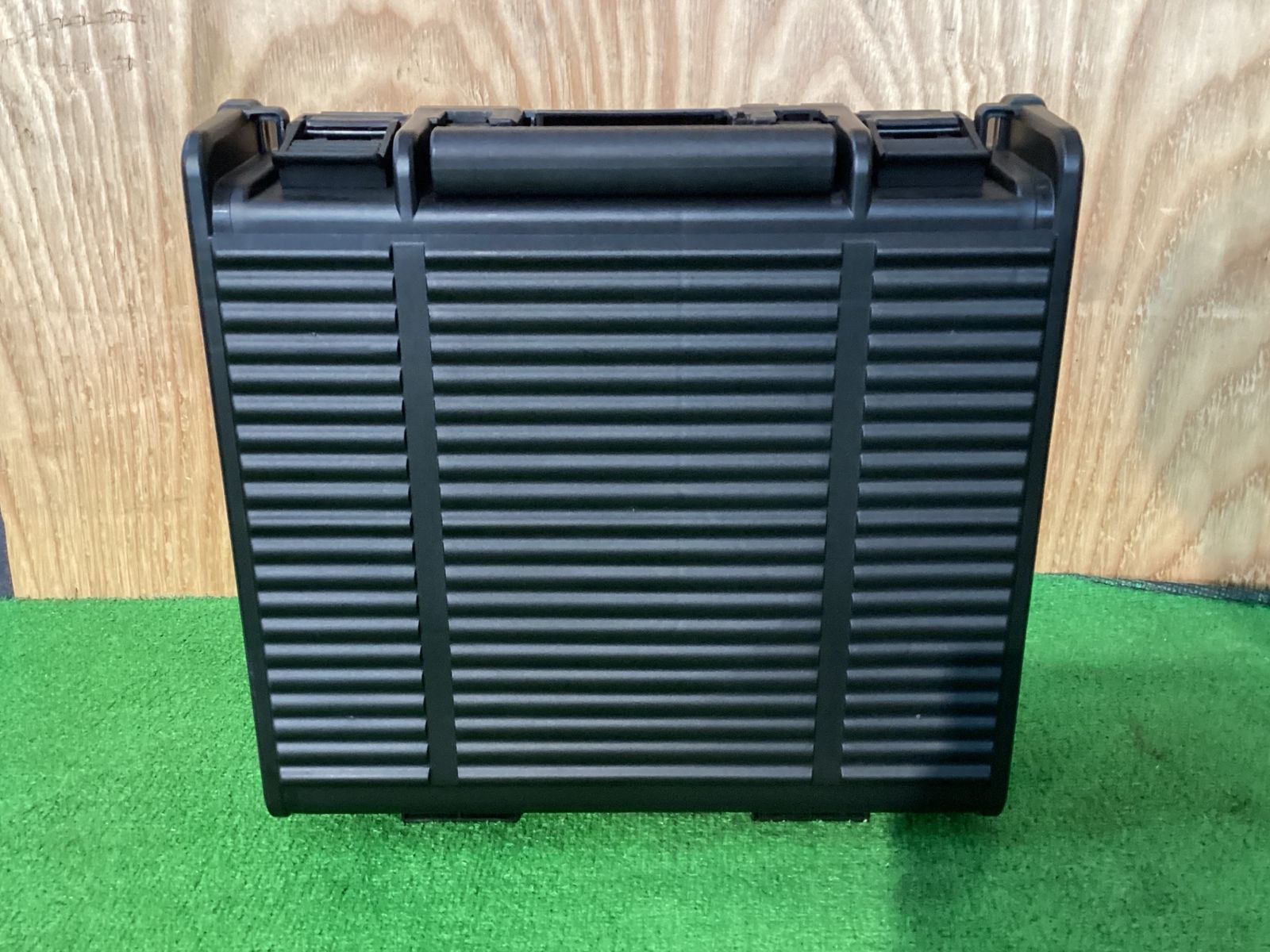 充電インパクトドライバー