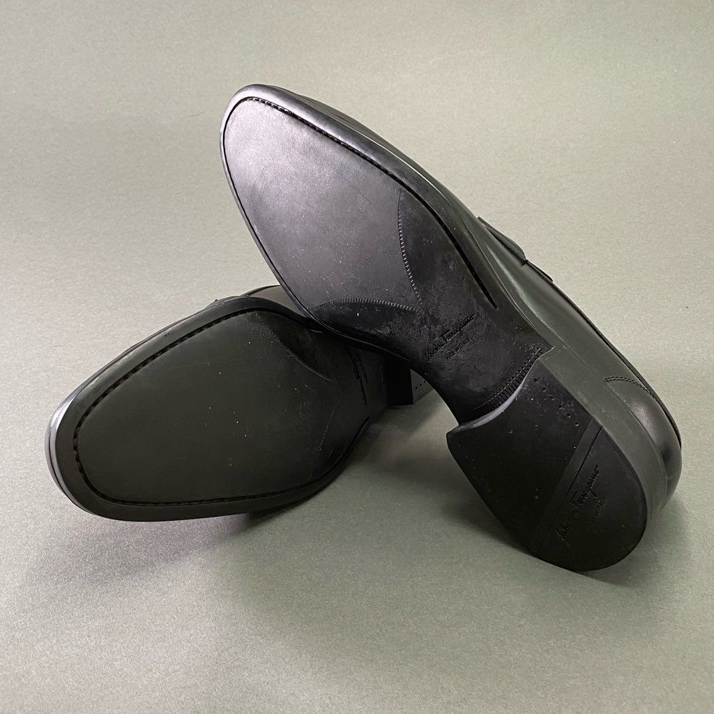 7f7 【イタリア製】 Salvatore Ferragamo サルヴァトーレ フェラガモ  