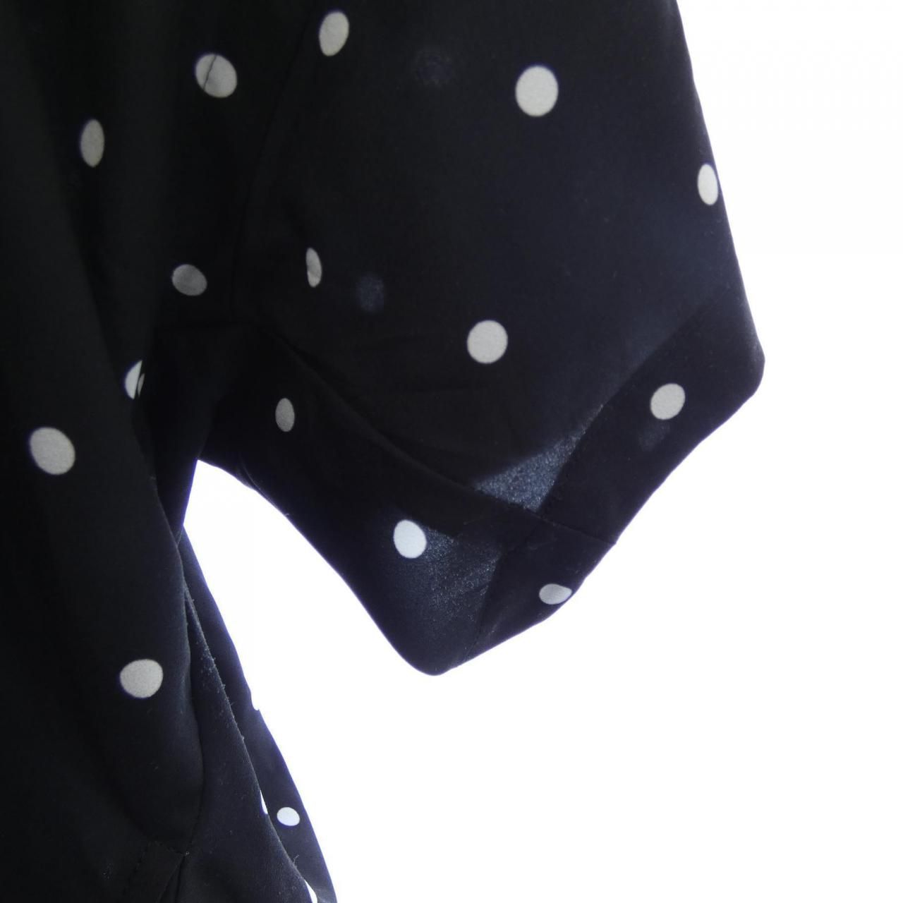 des GARCONS
