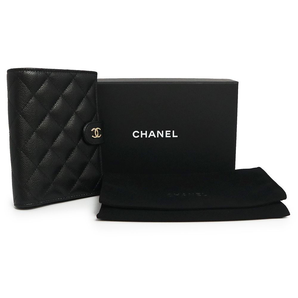 シャネル クラシック マトラッセ ココマーク パスポートケース 二つ折り財布 キャビアスキン レザー ブラック シャンパンゴールド金具 AP 3791 CHANEL