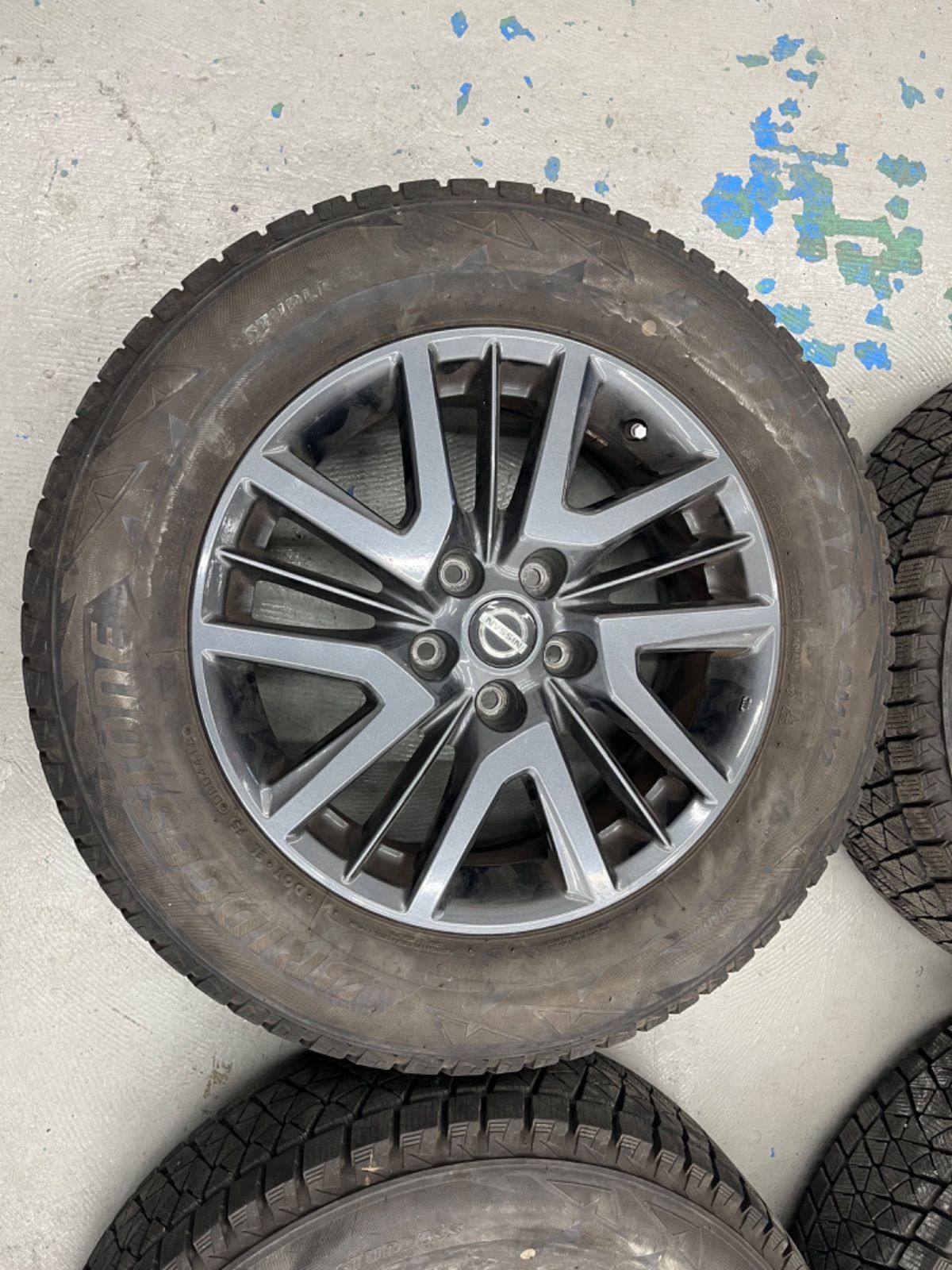 日産エクストレイルスタッドレスタイヤ純正ホイル付き225