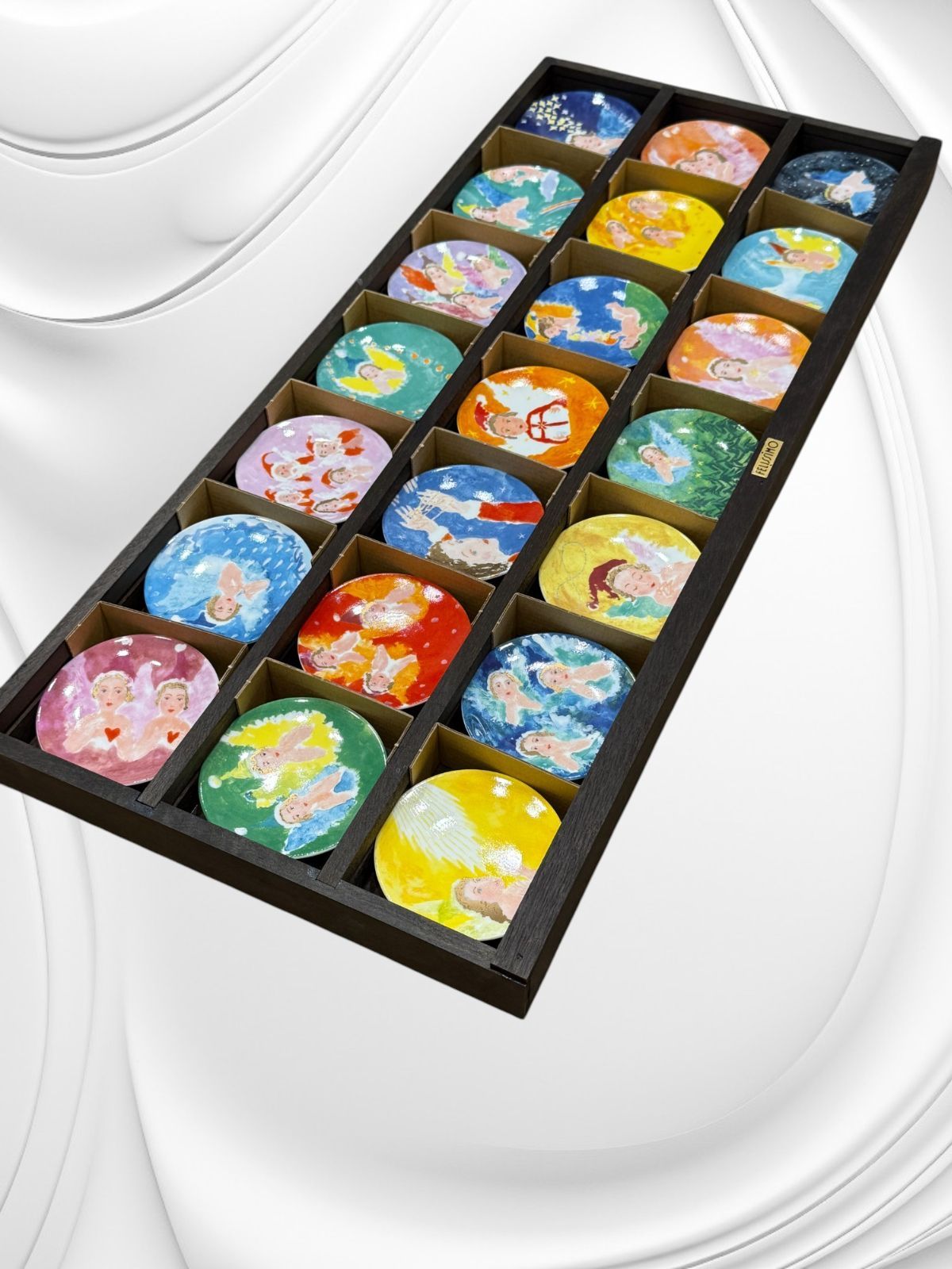 【最終値下げです！】フェリシモ ２１の天使の豆皿の会 寺門孝之 新品未使用フェリシモ美濃焼21天使の豆皿パワフルな天使 2枚