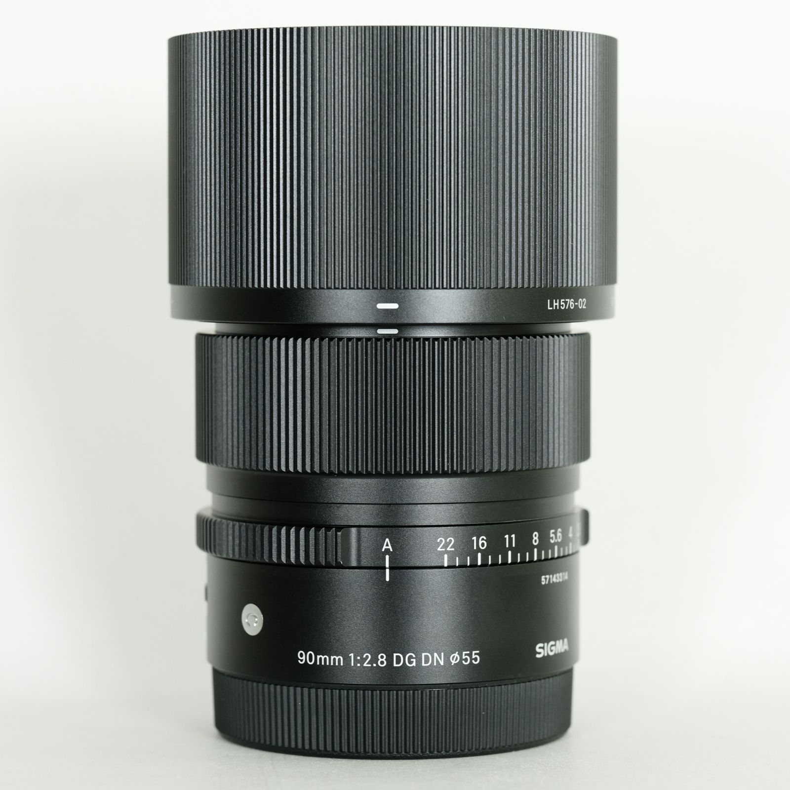 美品] SIGMA 90mm F2.8 DG DN｜Contemporary [ソニーE用] / ソニーE  