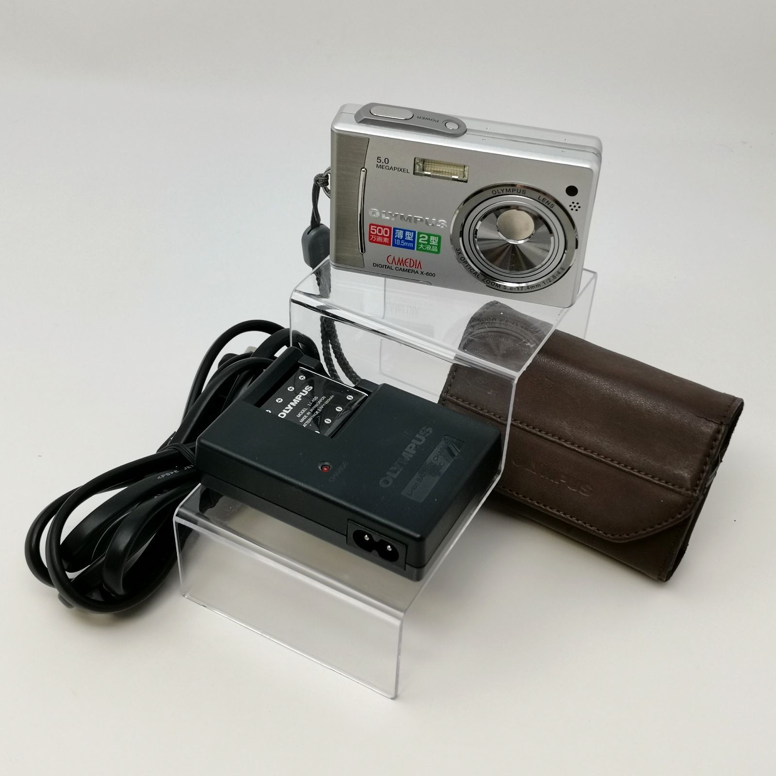 オリンパス CAMEDIA X-600 シルバー デジカメ デジタルカメラ 充電器