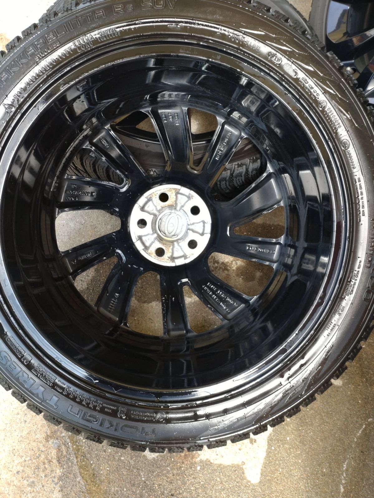 ハッカペリッタR3SUV 245