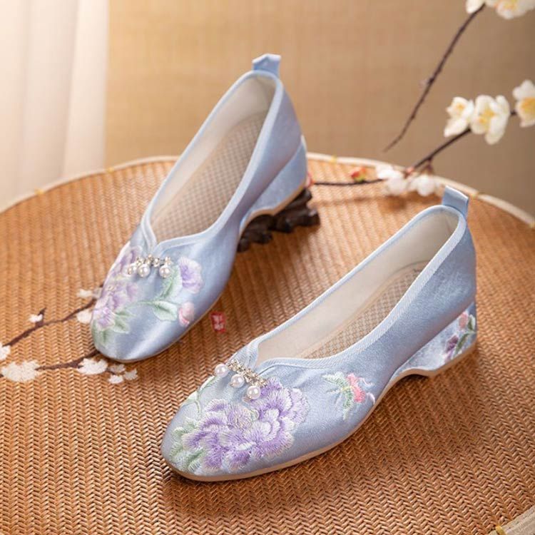 【新品・未使用】チャイナノット フラットパンプス SALE】メタルラインソフトレザーフラットパンプス/621301