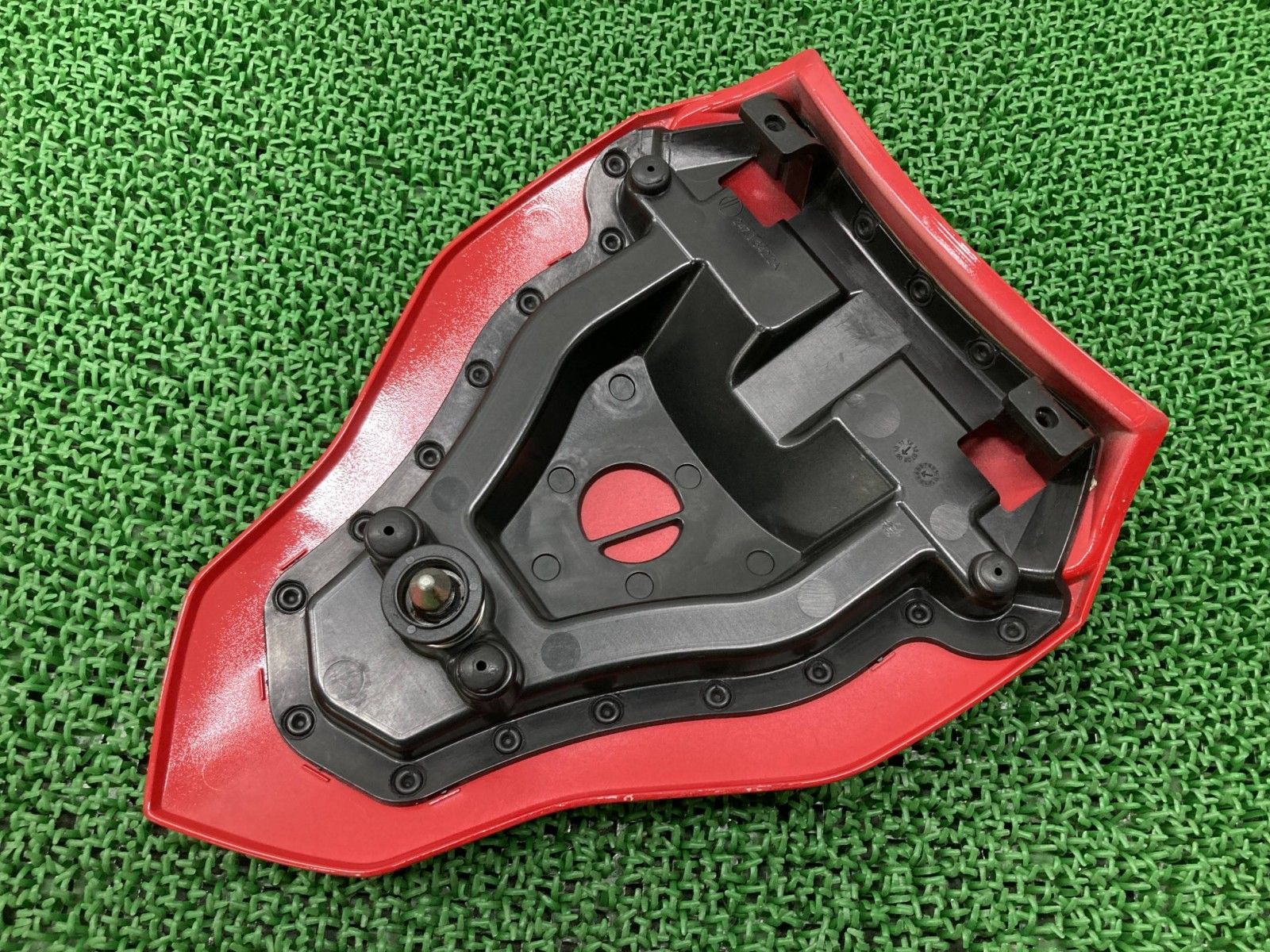 ストリートファイター848 シングルシートカウル