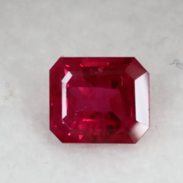 天然 非加熱 ルビー ルース 1.05ct エメラルドカット 天然石 宝石