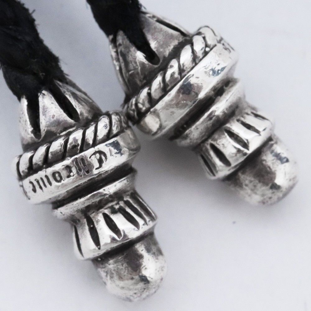 CHROME HEARTS クリンプトCHクロスペンダント スモール レザーブレイド