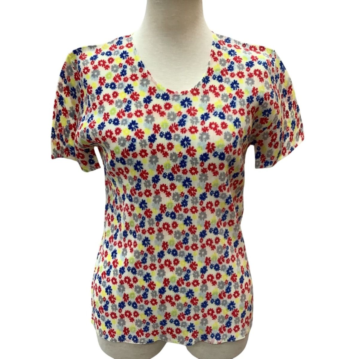 ♪♪ISSEY MIYAKE イッセイミヤケ PLEATS PLEASE カットソー SIZE 3 花柄 PP22-FK876 アイボリー