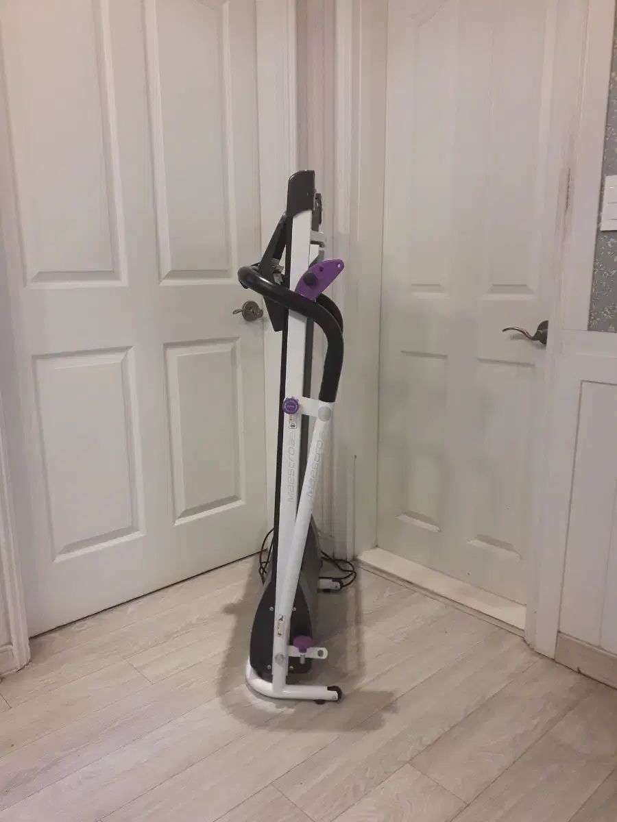  の の商品を販売しています 最新の イ ゴジン EGOJIN 作業機械 ランニングマシーン 作業パッド その他 武道 格闘技