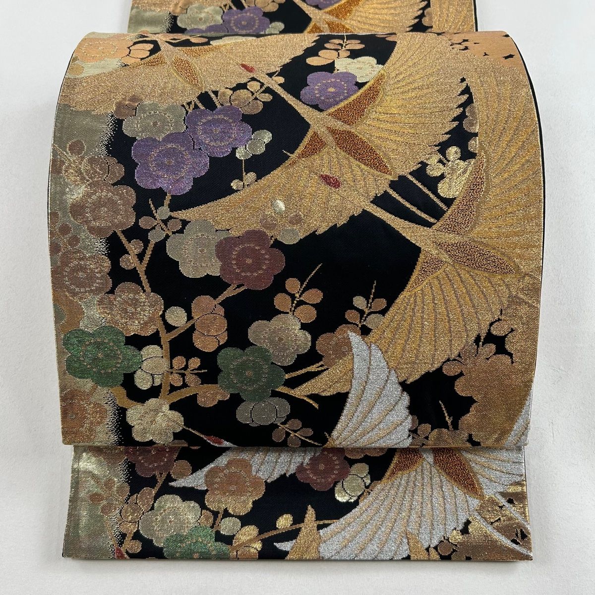袋帯 美品 秀品 振袖向き 鶴 枝梅 箔 黒 六通 正絹 中古