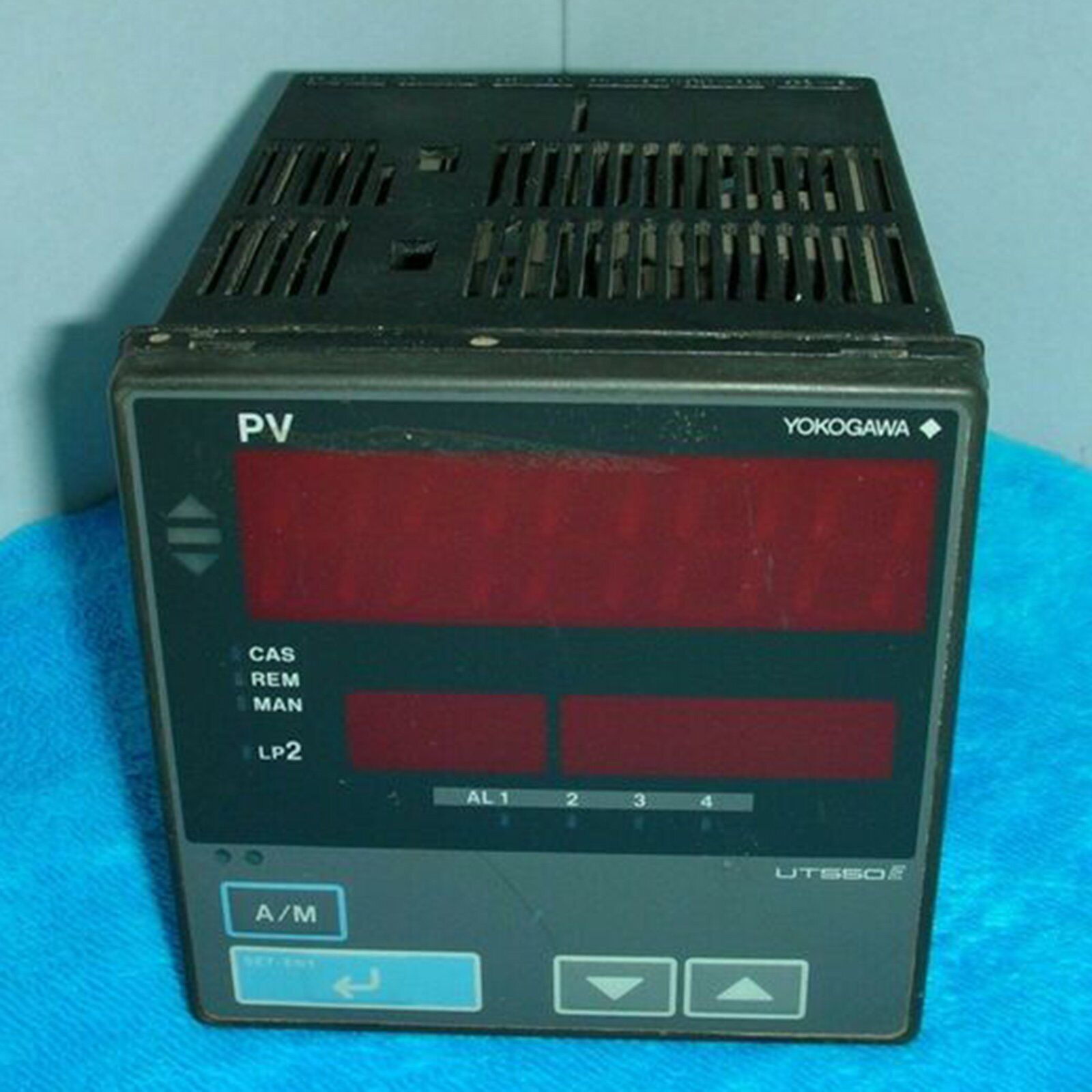 横河電機 温度調節計 UT550E - メルカリ