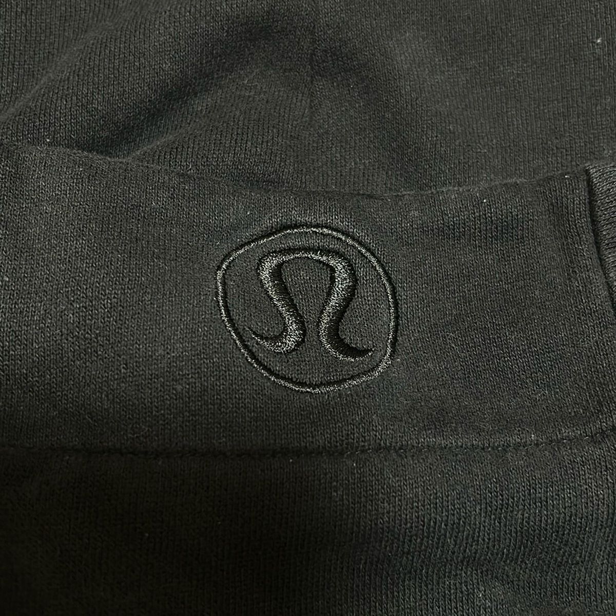 lululemon(ルルレモン) パーカー サイズ4 XL レディース - 黒
