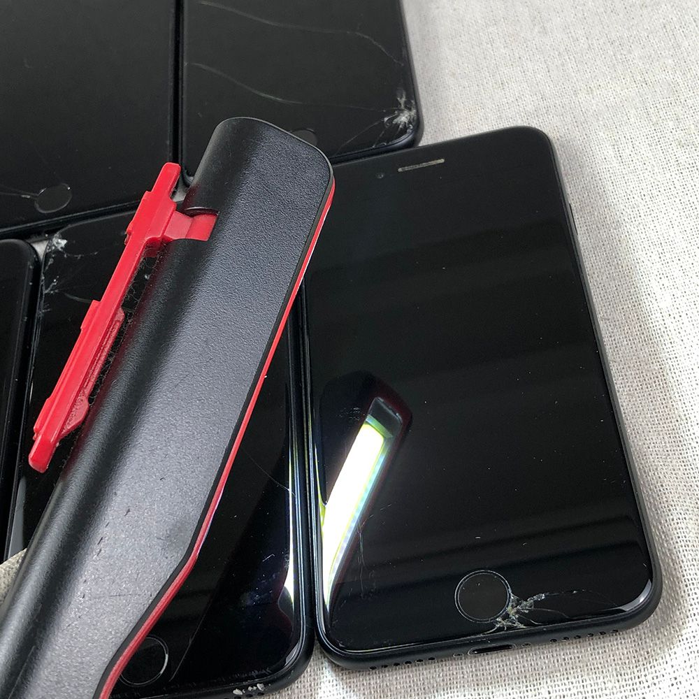 iPhone SE 第二世代　画面割れ　ジャンク ムスビー｜【ジャンク】iPhoneSE2 64GB レッド 電池78％ 利用