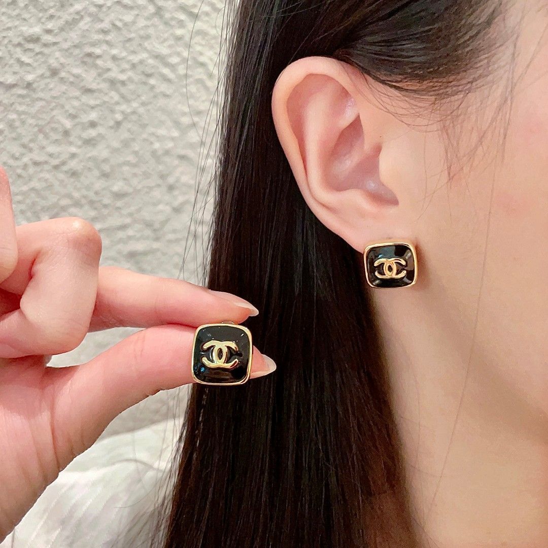 今日特価】CHANEL ヴィンテージ イヤリング - メルカリ