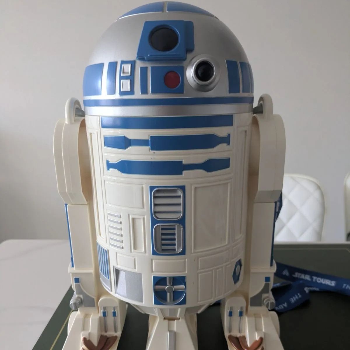 スター・ウォーズ Star Wars ポップコーンバケット 2個 限定　レア スター・ウォーズ Star Wars ポップコーンバケット 2個 限定