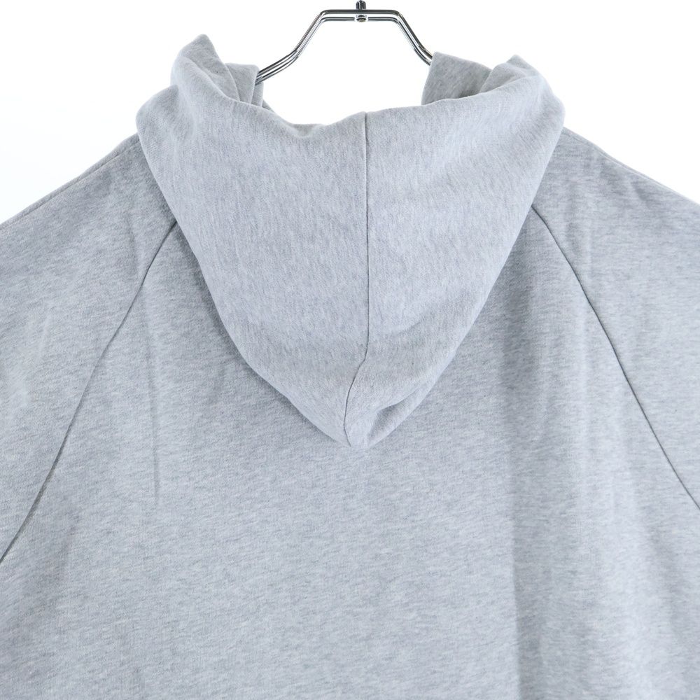 スリーブレスプルオーバーパーカー