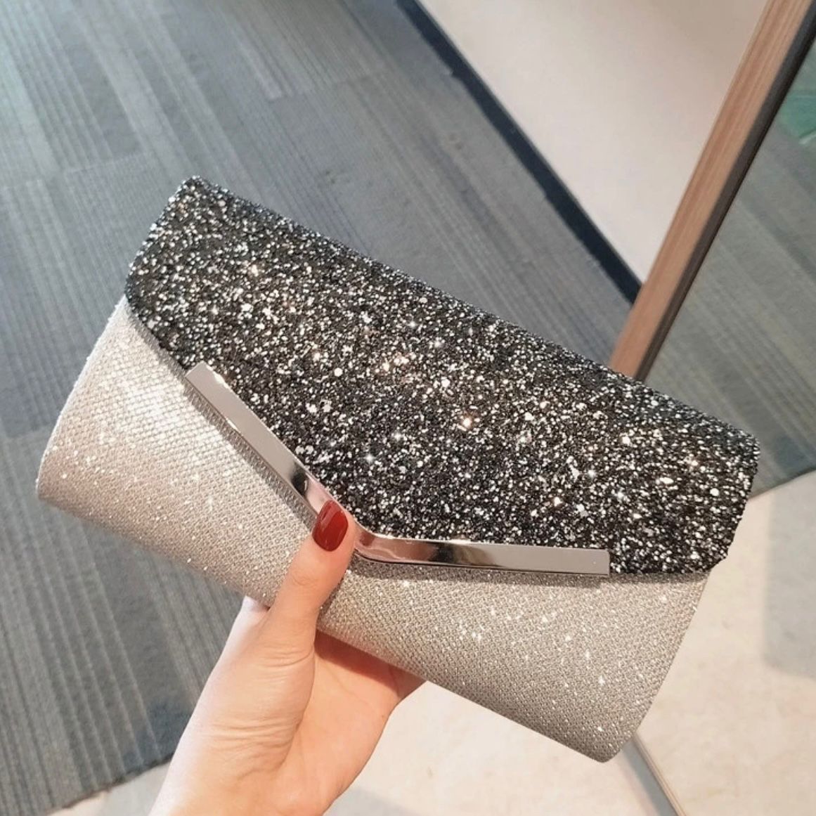 GENTLE MONSTER スタッズ付き 盾 サングラスケース ジェントル