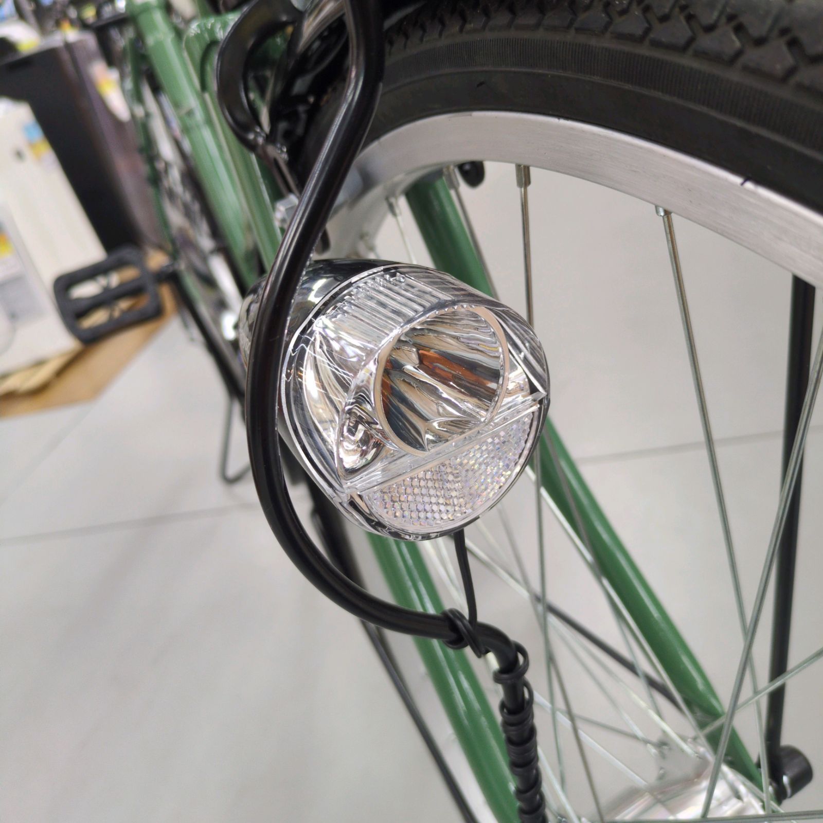 J530 ☆数回使用の美品☆普通自転車☆VELVET☆LEDオート☆26インチ