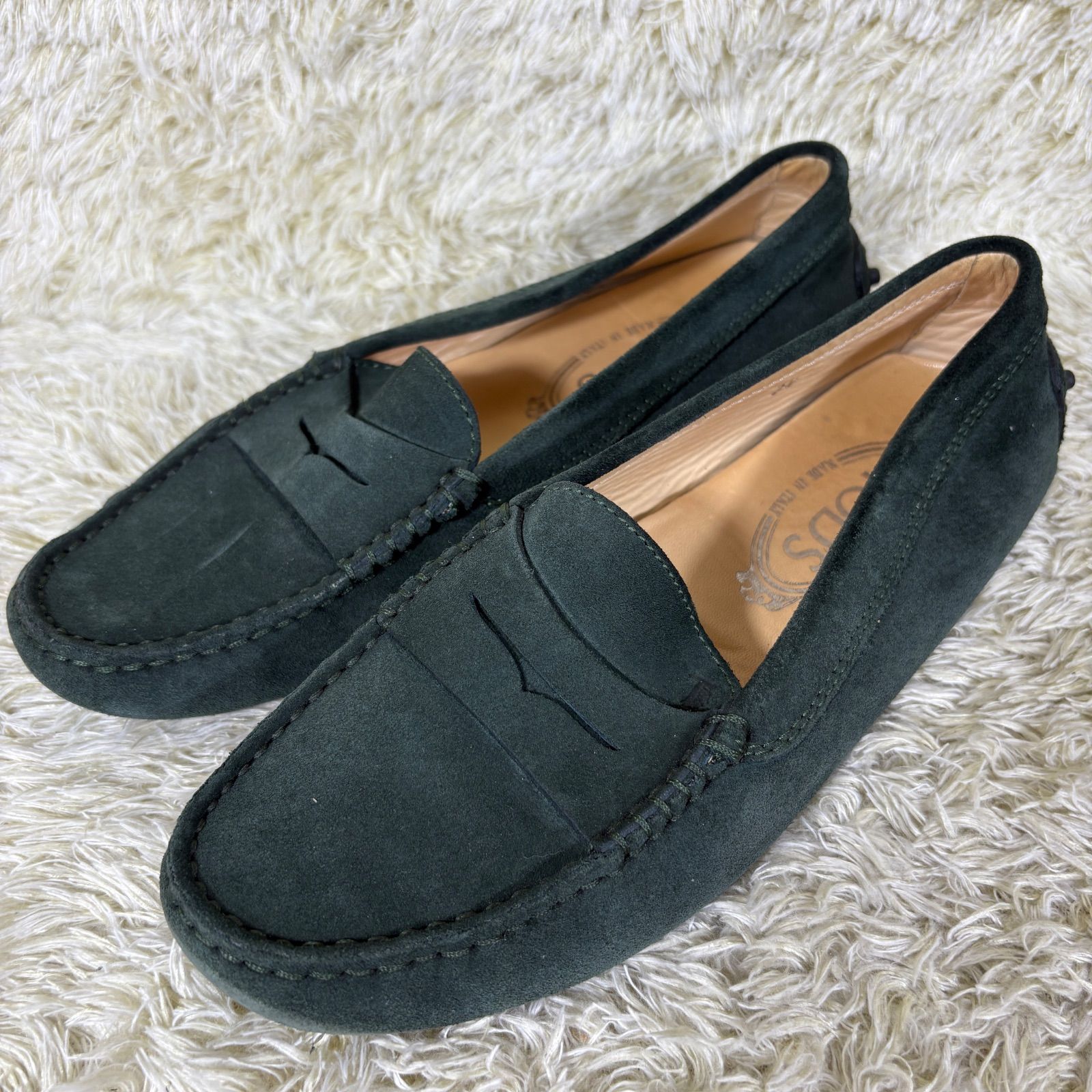 トッズ ドライビングシューズ ローファー フラット スエード ディープ 