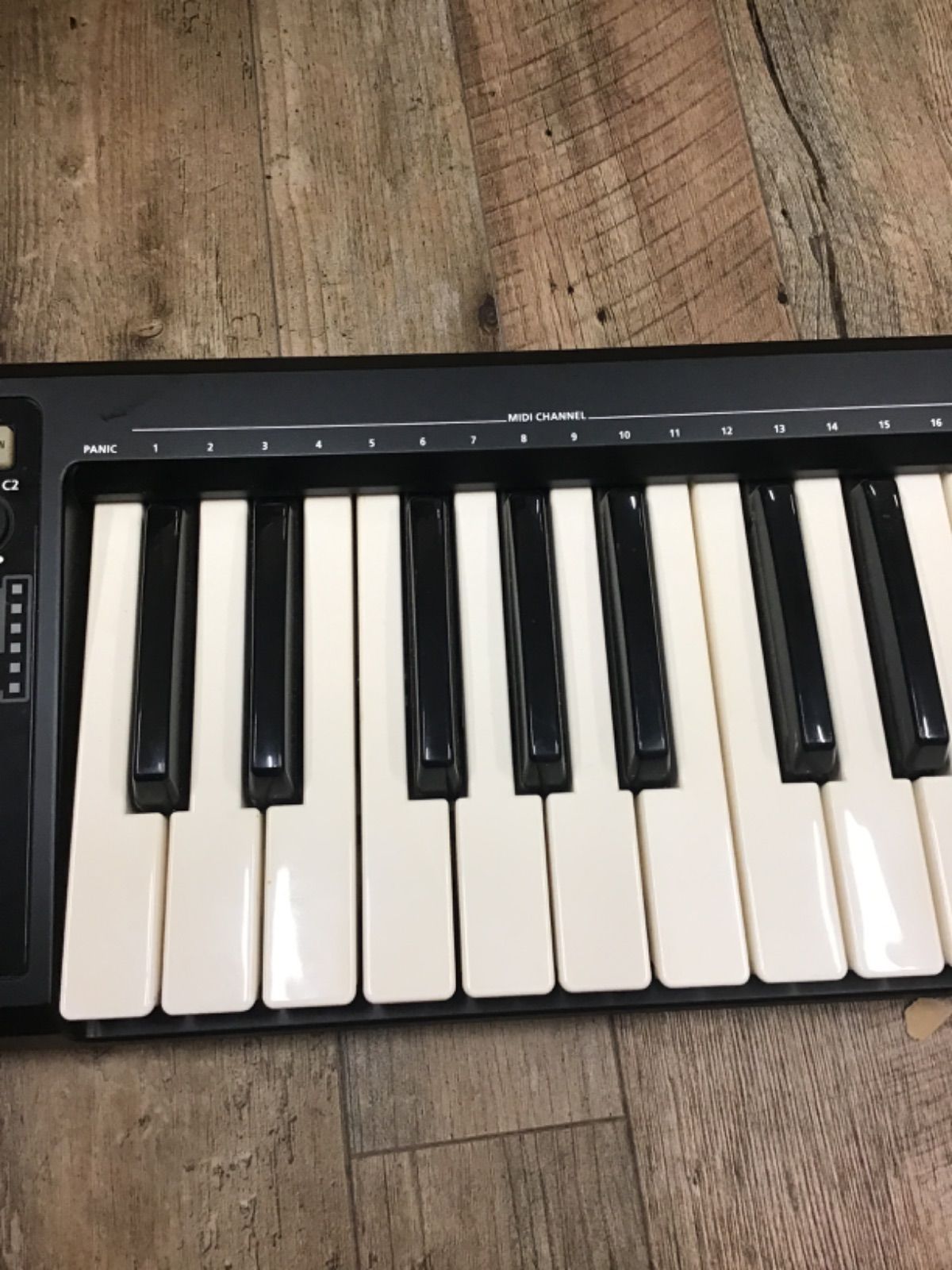 a-49 roland MIDIキーボード、コントローラー、DTM Amazon.co.jp: Roland MIDI Keyboard Controller A-49;, black