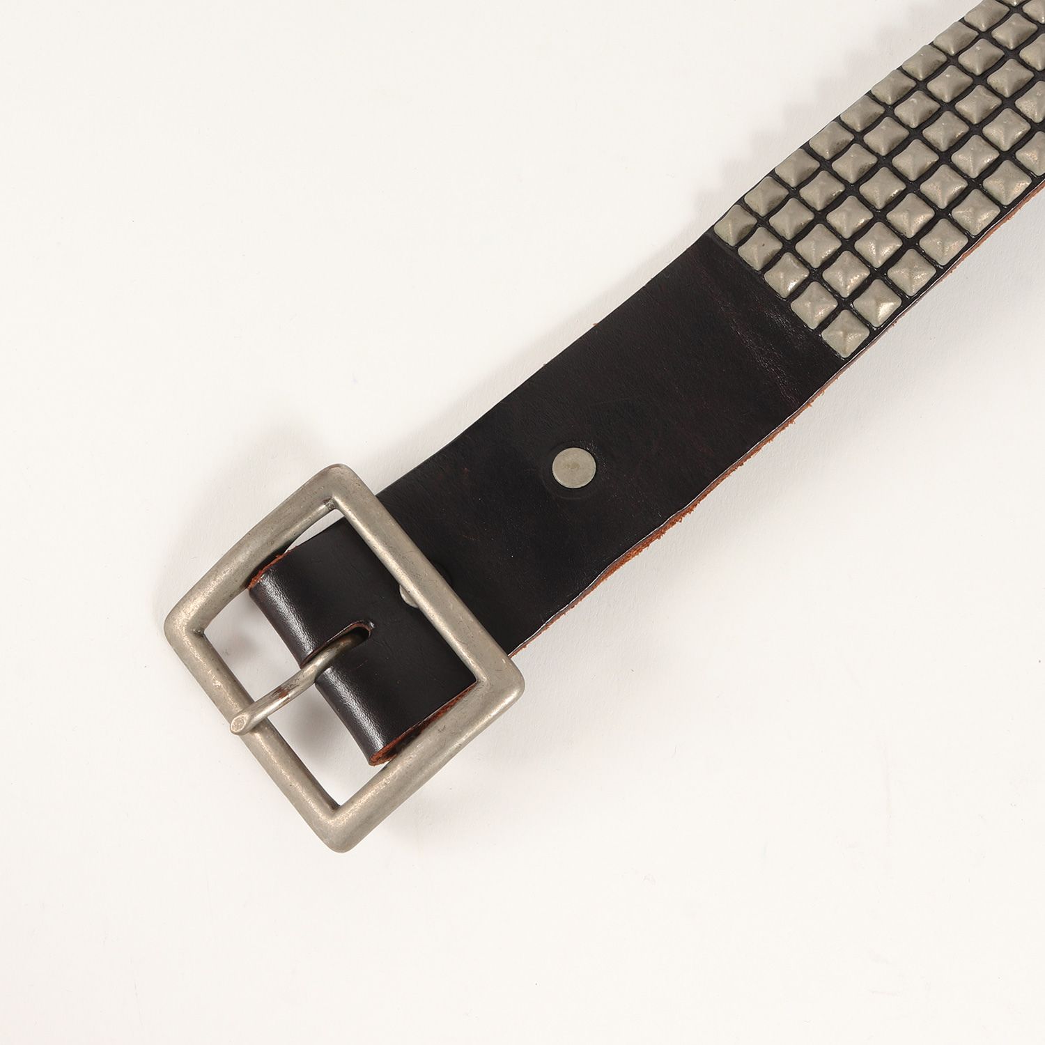 【HTC エイチティーシー】5連スタッズベルト/本革 レザー/メンズ 80/32 楽天市場】HTC USA #14 5ROW PYLAMID LEATHERBELT 1.75( エイチ