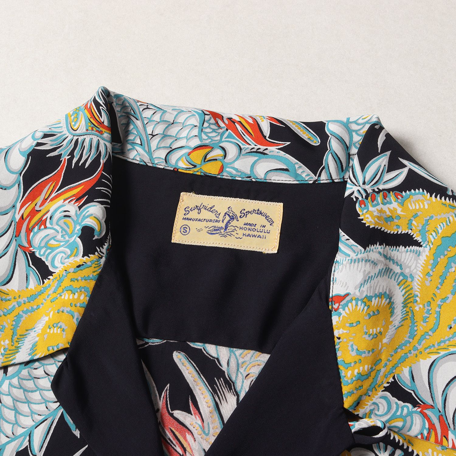 SUNSURF SS30217 サンサーフ 初代復刻モデル　アロハシャツ 虎 龍 SUNSURF SS30217 サンサーフ 初代復刻モデル アロハシャツ 虎 龍