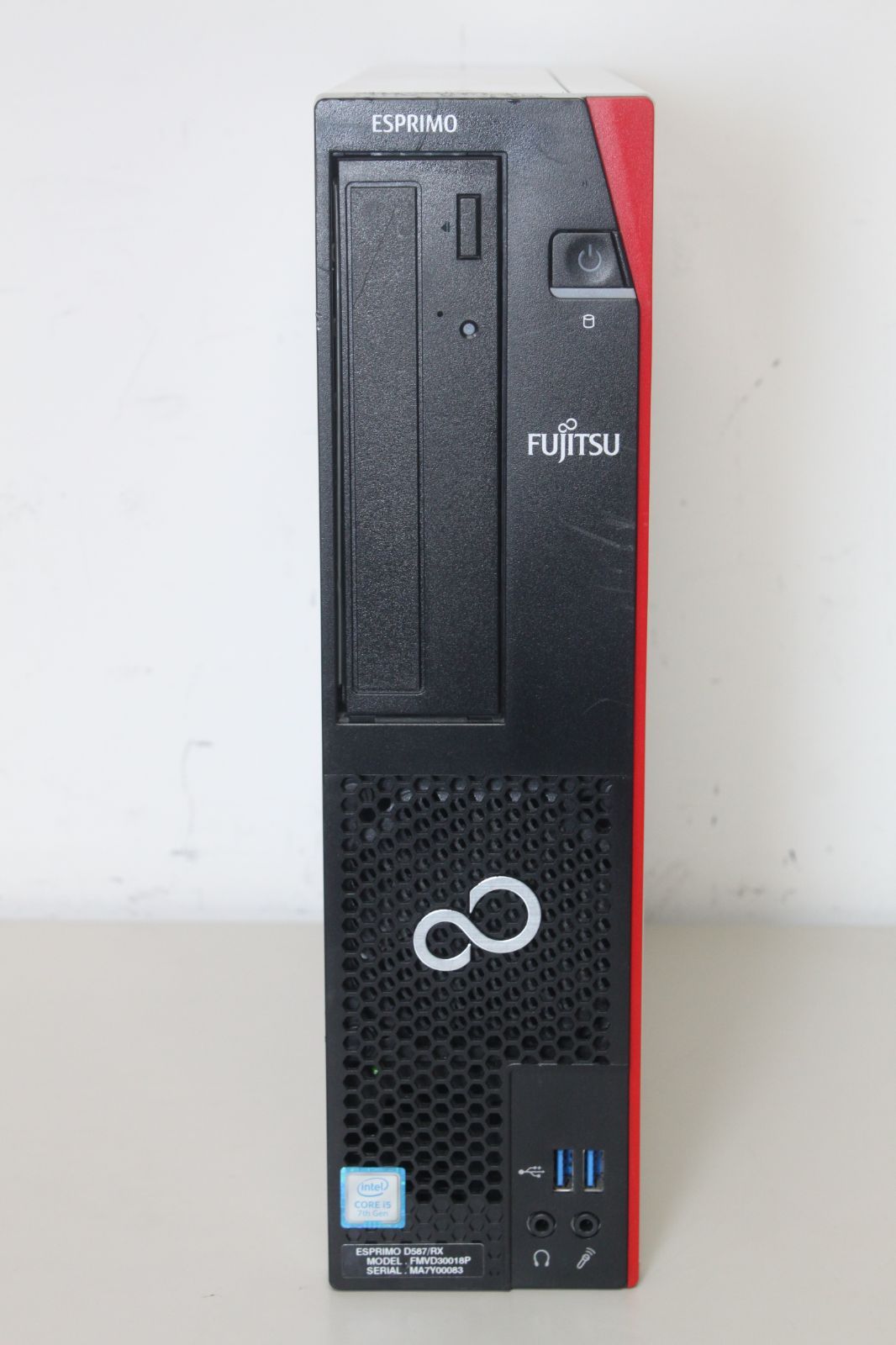 富士通/ESPRIMO D587 RX/Win11/Intel Core i5 7500/SSD240GB/メモリ8GB