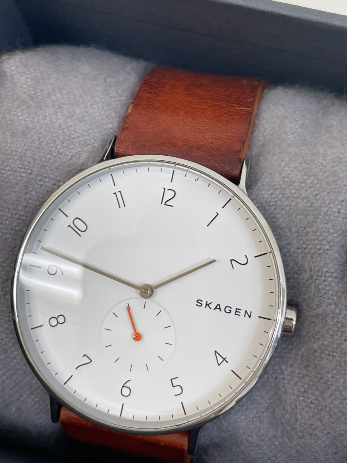 男性に人気 SKAGEN SKAGEN 腕時計 ブラウンレザーウォッチ SKW6374