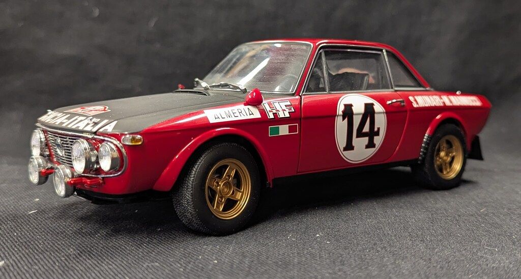 AUTOart 1|18 MILLENNIUM LANCIA FULVIA 1.6HF WINNER OF RALLY MONTE CARLO 1972 87218