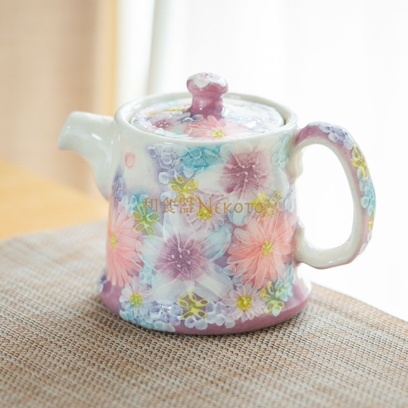 ゆずりは工房 色彩花 ポット急須 おしゃれ かわいい カフェ 喫茶店 日本製 即日発送 陶器 瀬戸焼 和食器 食器 手描き プレゼント 贈り物 ギフト 母の日 敬老の日 誕生日43471