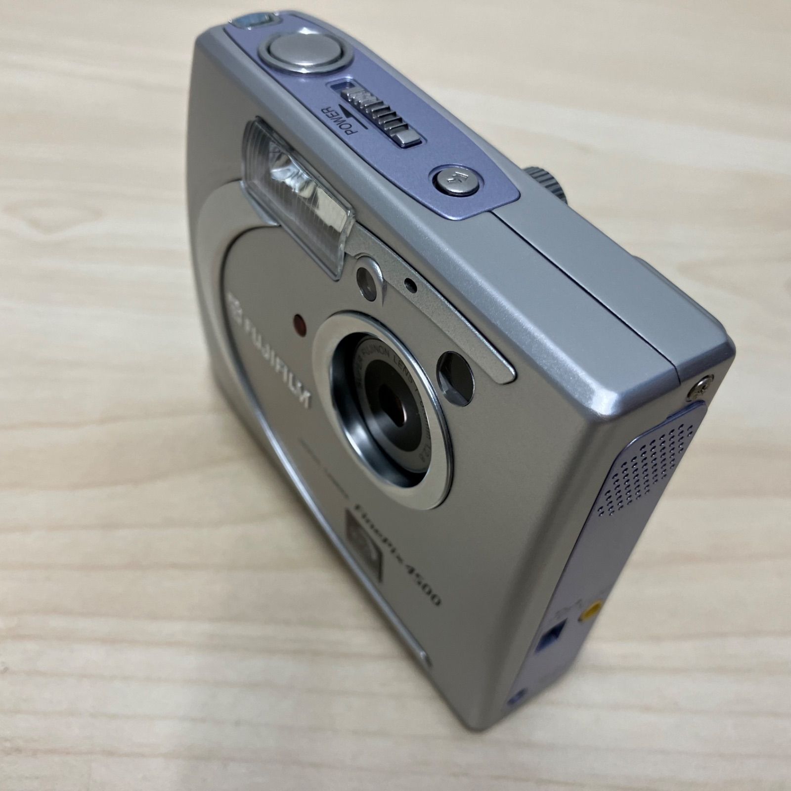 フジフイルムFujifilm FinePix 4500デジタルカメラ カード6枚 FUJIFILM