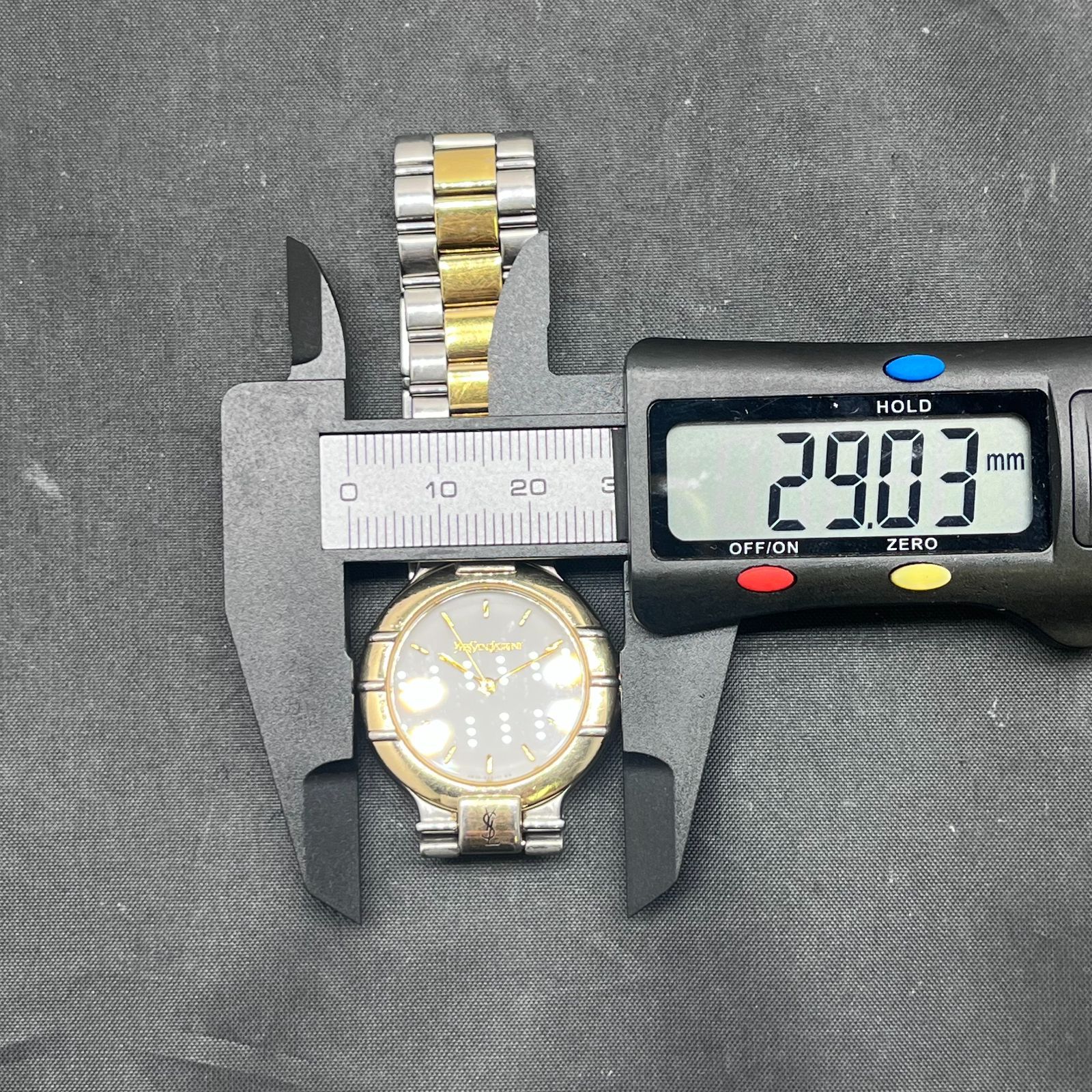 クォーツ 腕時計