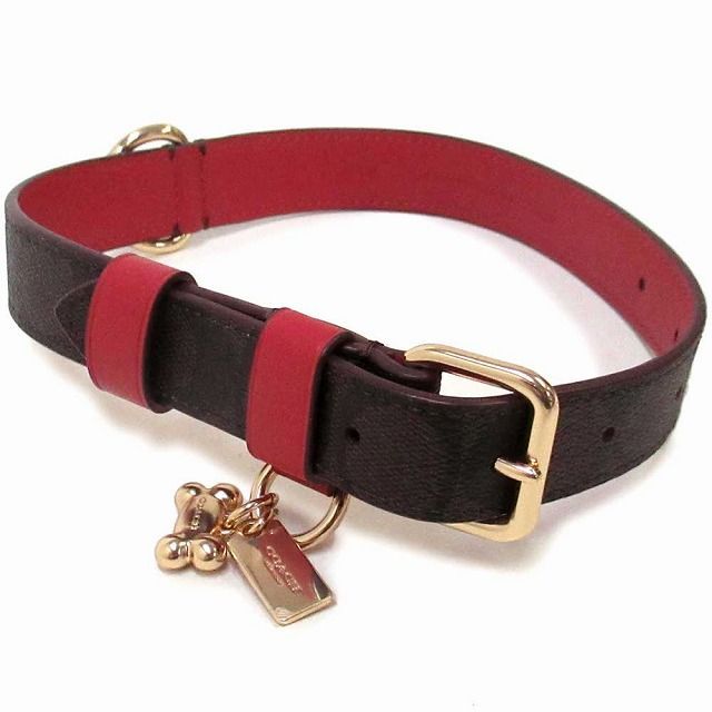 ⭐️新品⭐️コーチ　首輪　シグネチャー骨型チャーム付き【中型犬用】 新品】コーチ 首輪 シグネチャー骨型チャーム付き【中型犬用】 COACH