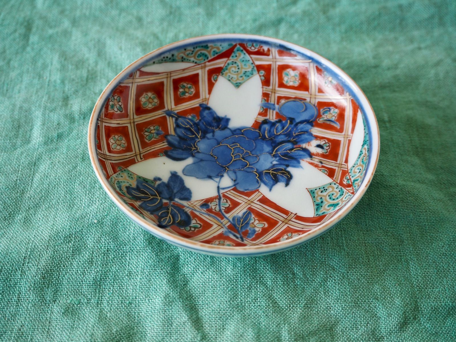 大聖寺伊万里 色絵皿。２枚 大聖寺伊万里 小皿 2客セット｜色絵金彩 染錦 花格子文 和食器