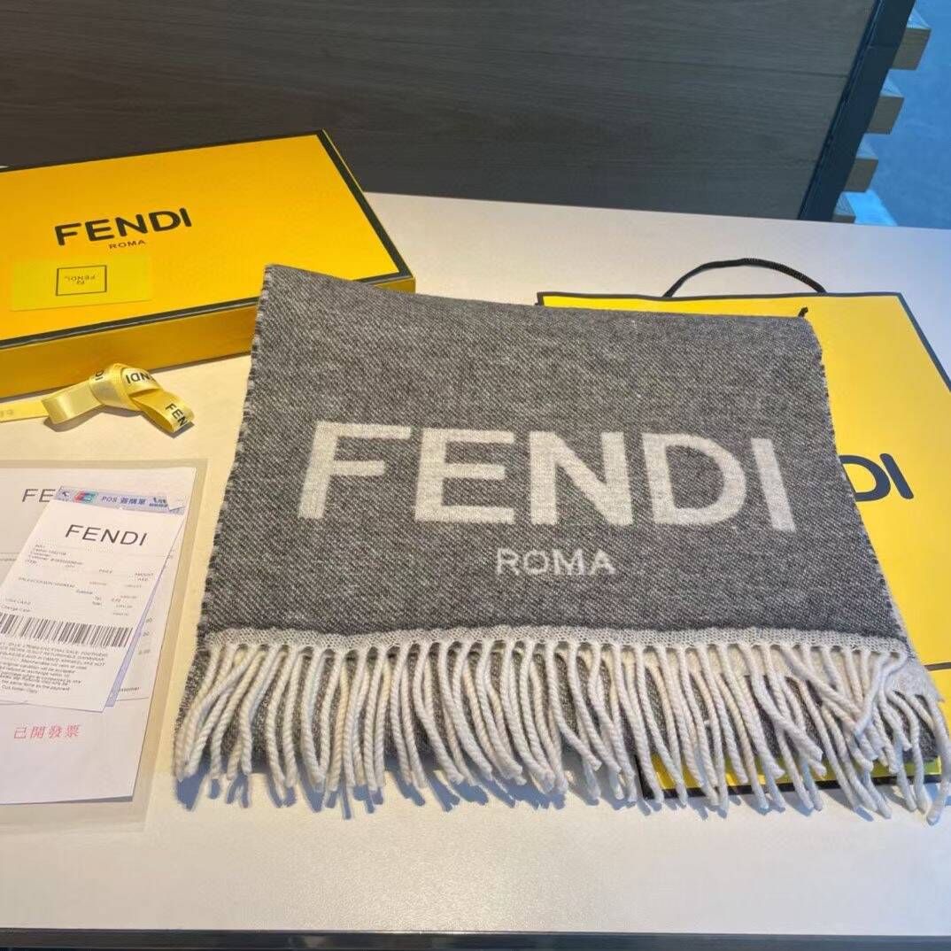 美品】 FENDI フェンディ マフラー カシミヤ100% 男女兼用  