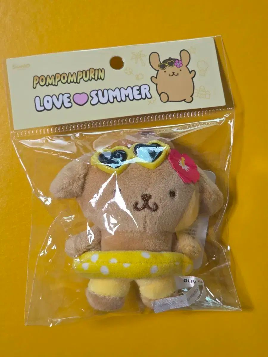 オリーブヤング 日焼け ポムポムプリン 人形 キーホルダー 売る