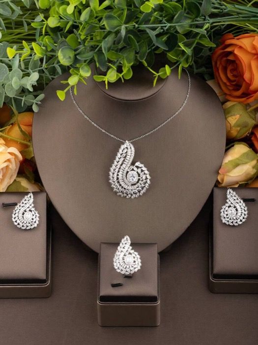 ジュエリー レディース セット 1セット キュービックジルコニア スワール ペンダントネックレス ピアス リングセット 女性のパーティーウェアに適しています ギフトボックス除く