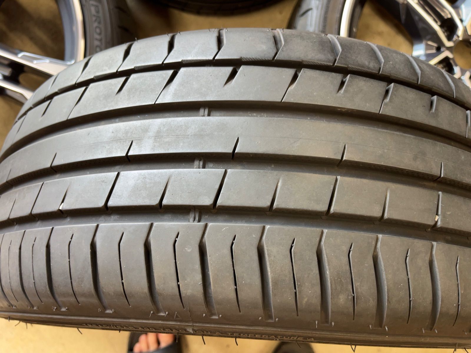 245/40R18ブリヂストンVRX3 POTENZA ホイールセット バリ溝