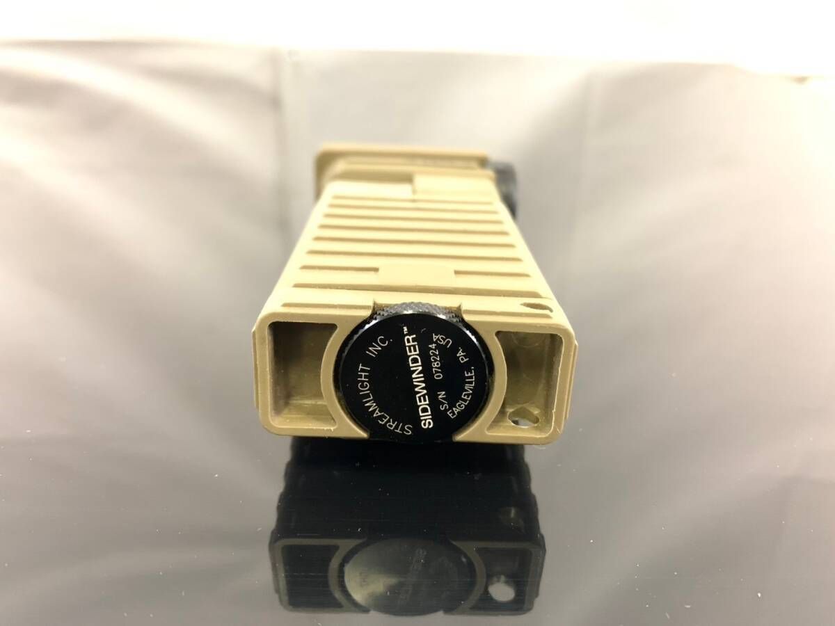 米軍放出品 STREAM LIGHT(コンパクトライト)中古品36 米軍放出品】☆ タクティカルライト フラッシュライト 懐中電灯