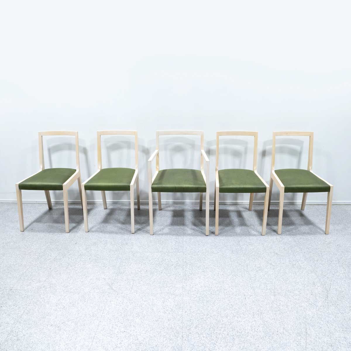中古品】Cassina ixc. カッシーナイクスシー JASMIN ジャスミン 中古品】Cassina ixc. カッシーナイクスシー JASMIN ジャスミン