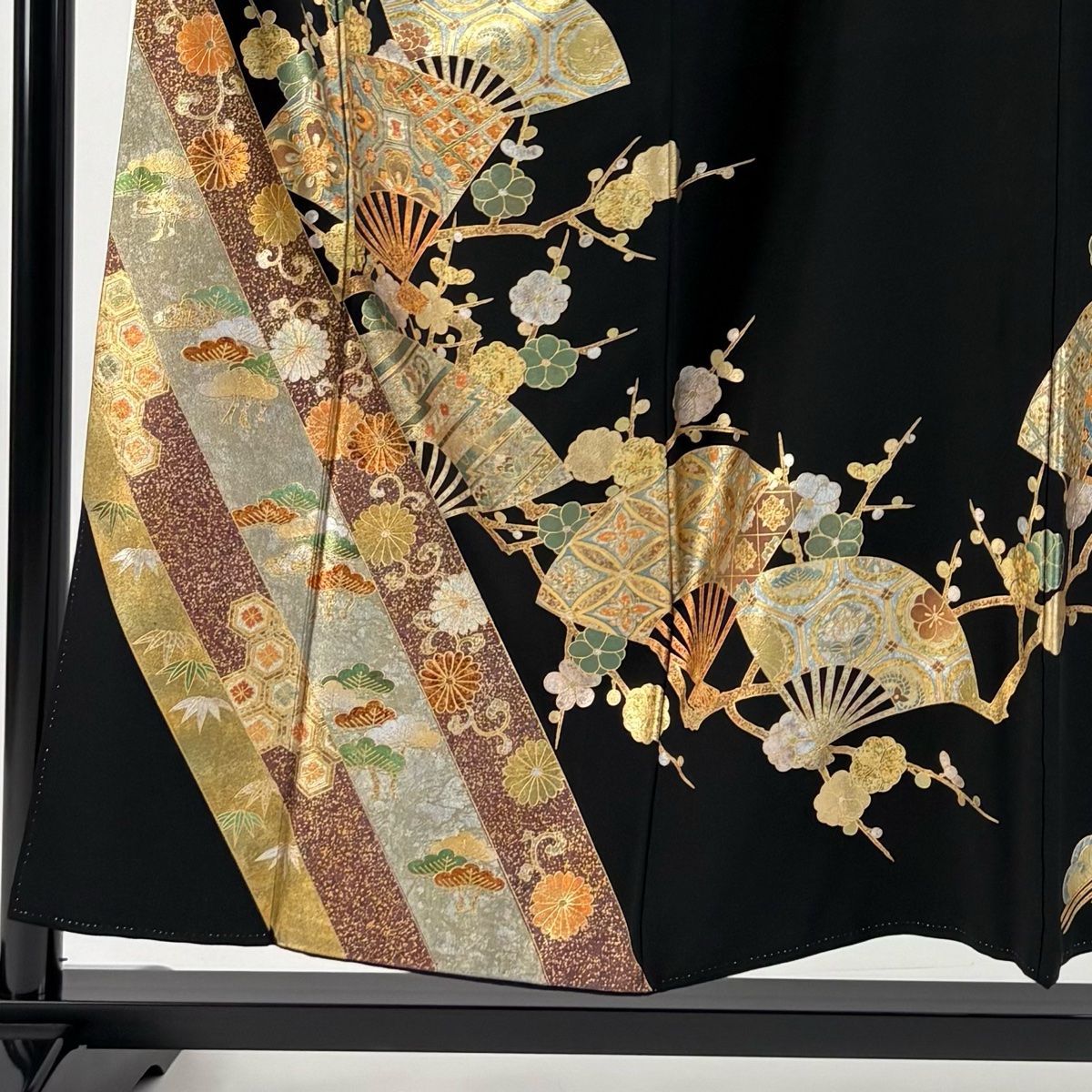 黒留袖 身丈161cm 裄丈63.5cm S 袷 落款あり お仕覆 枝梅 金彩 螺鈿 黒 正絹 美品 秀品 中古 付下げ 身丈161cm 裄丈63cm S 袷 横山大観 落款あり 雲海 ぼかし 灰緑