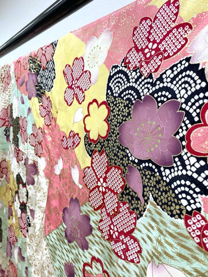 振袖 豪華 桜 金彩 紋意匠 身丈163cm 撥水加工済 MO2975 - メルカリ