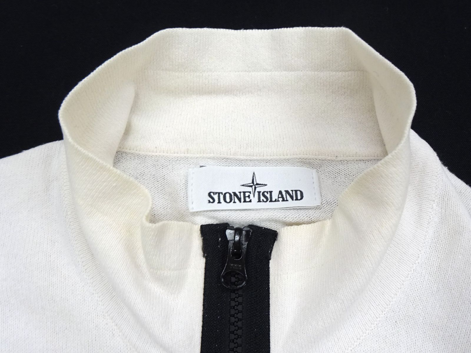 STONE ISLAND ホワイト パッチ ニット セーター Stone Island （ストーンアイランド）ニットセーター