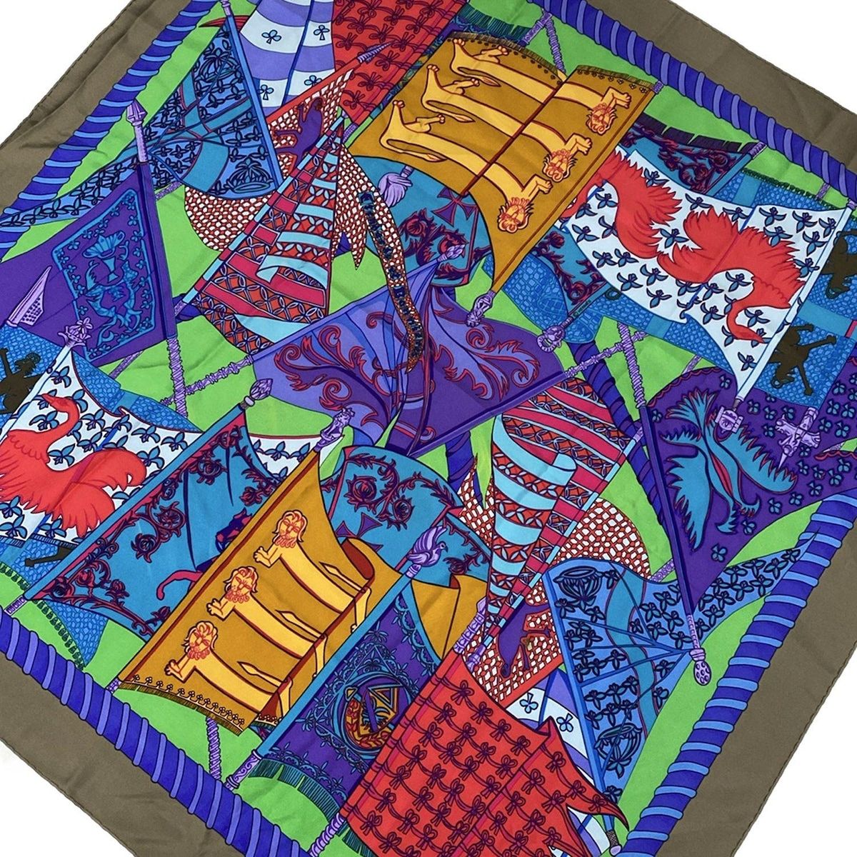 HERMES】【Etendards et Bonnieres】【フランス製】エルメス『カレ90 旗柄』レディース スカーフ  1週間保証【中古】(8210030030010): ファッション小物 | 高山質店 公式オンラインショップ