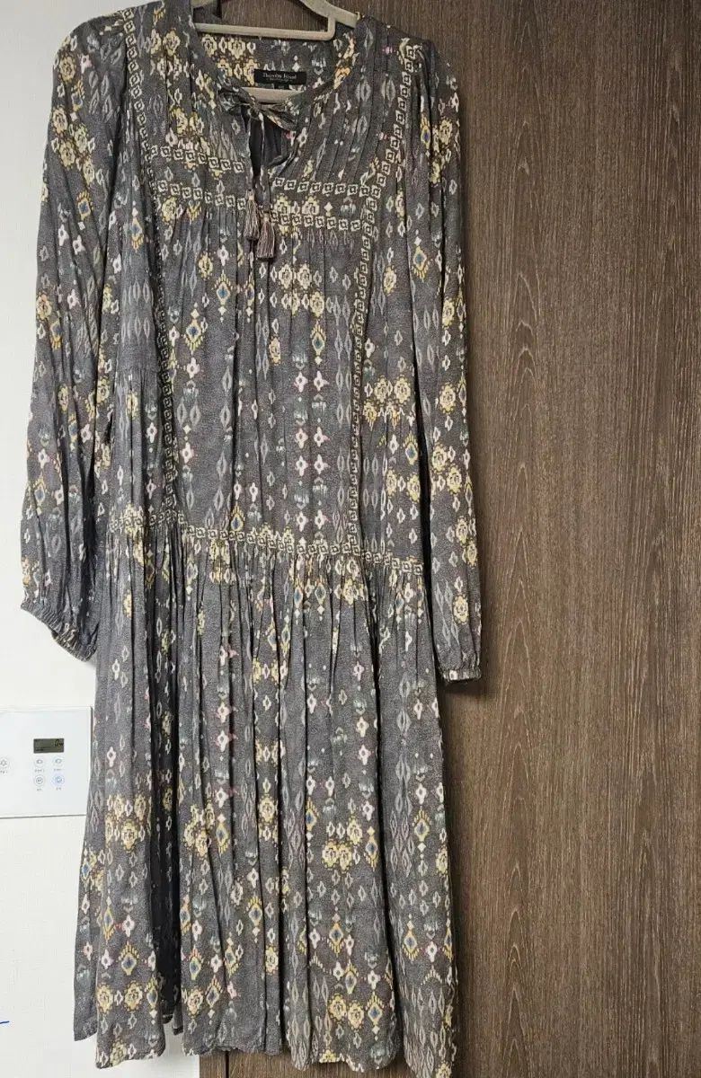ロング丈ワンピース 品