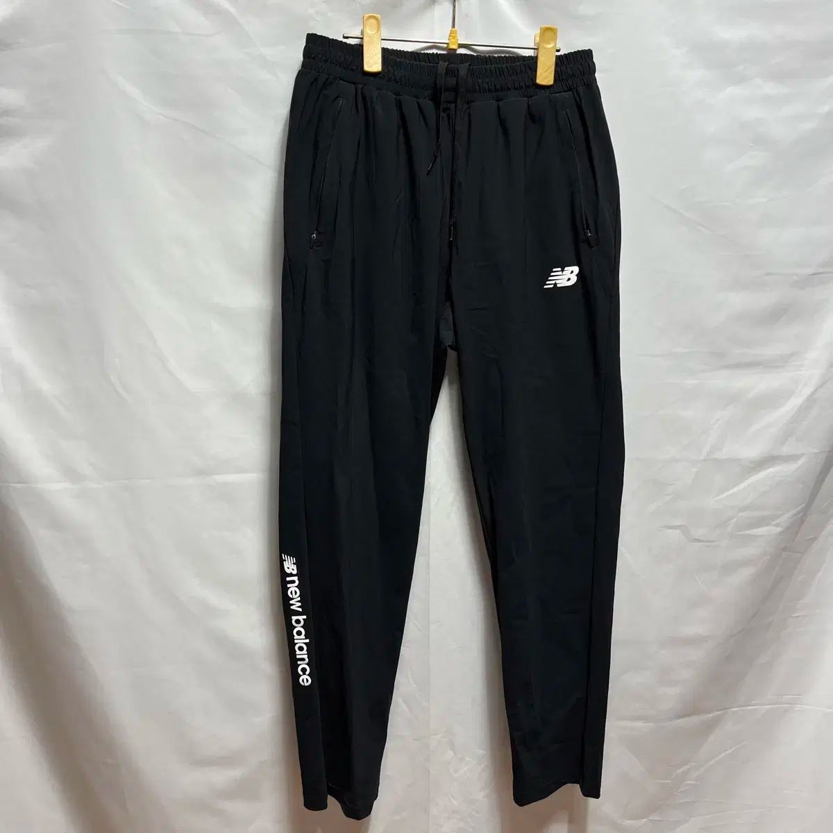 純正品/ M New Balance(ニューバランス) トレーナー 黒 機能性
