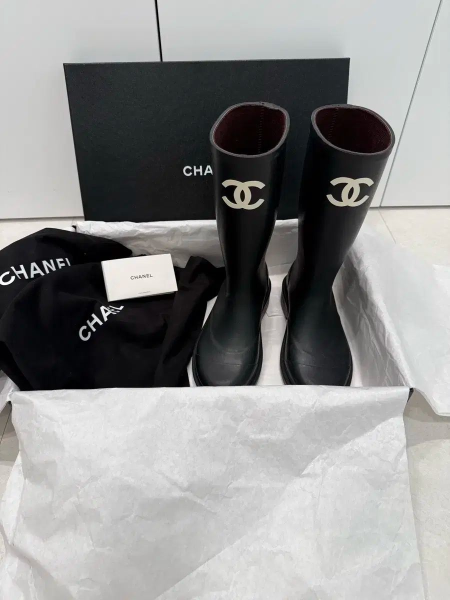 CHANEL CHANEL シャネル 黒 ラバー レーン ブーツ 36