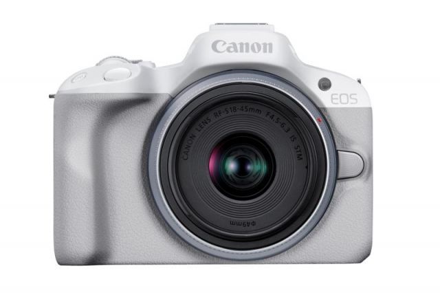 Canon ミラーレス一眼カメラ EOS R50 標準ズームレンズキット(RF